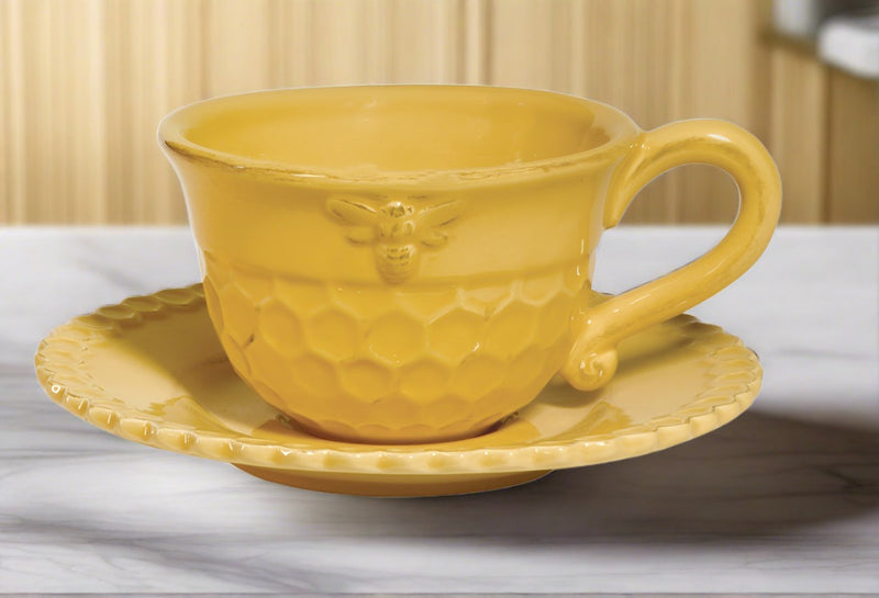 Honeycomb Yellow Tea Cup and Saucer, Set of 4