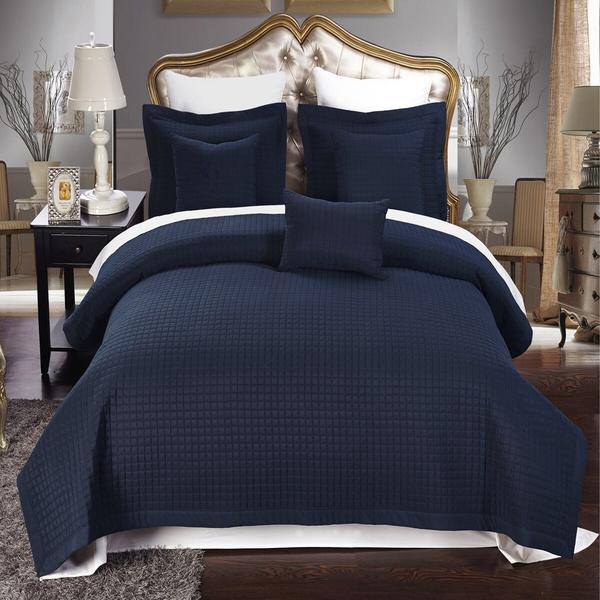 Hotel Style Checkered Bedspread Set