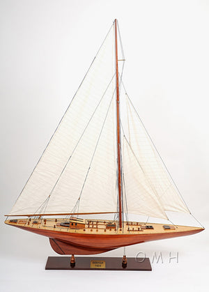 Endeavour XL Model Ship