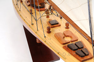 Endeavour XL Model Ship