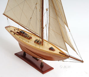 Pen Duick Model Ship